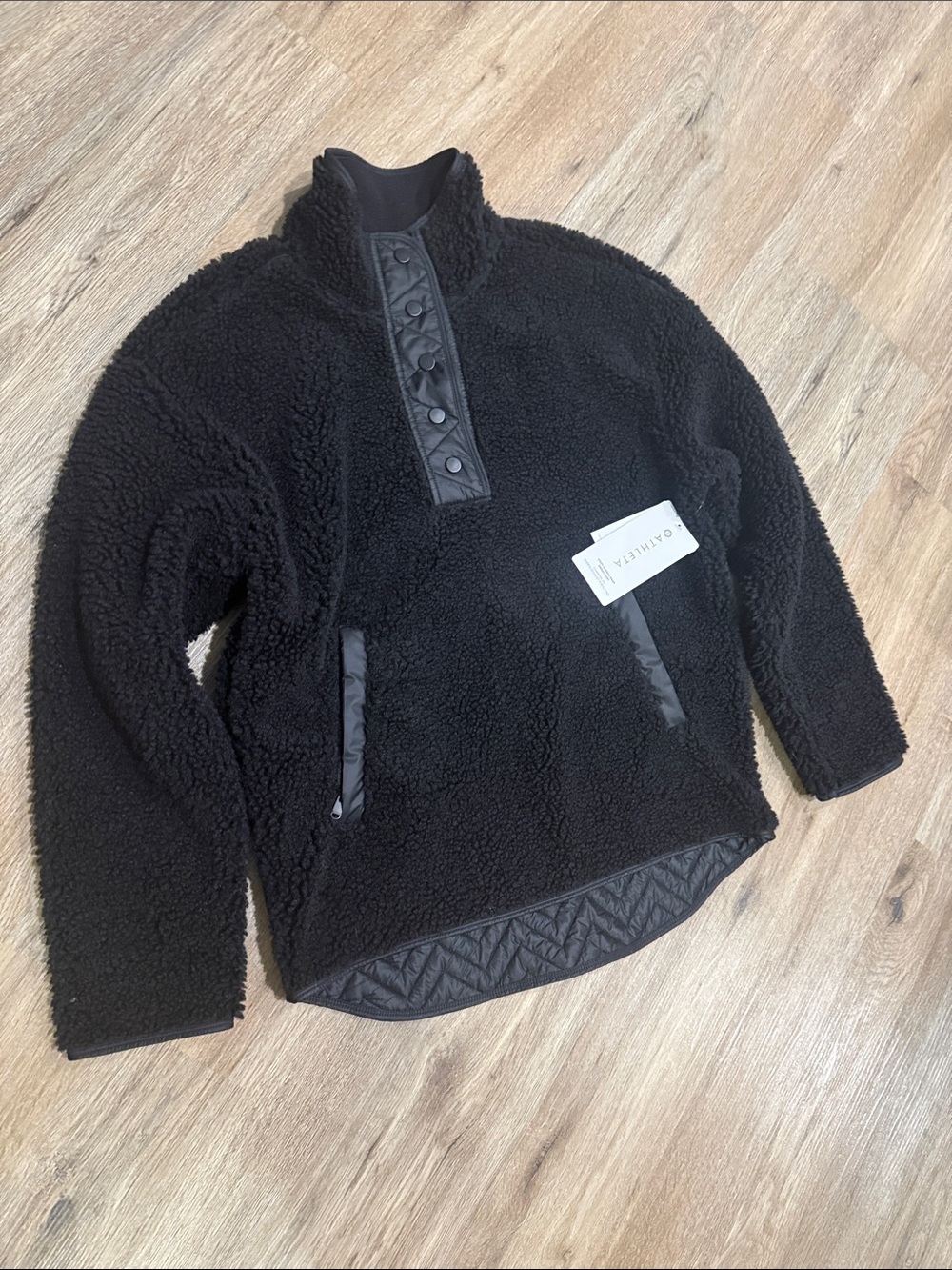 NWT Athleta Black Cozy Sherpa Snap Sweatshirt Pullover Perfect Condition